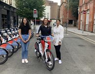 Dame Jess Ennis-Hill meets students to encourage more city cycling
