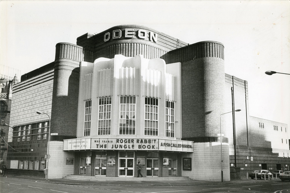 Exterior of the Odeon, 1990. Photo copyright of the Leicester Mercury Archive at the University of Leicester.