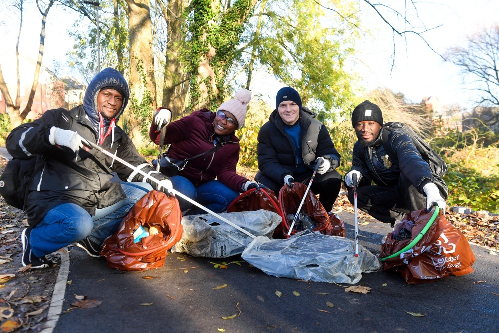 As part of our Big River Clean-Up, DMU joined forces with the Canal River Trust and Leicester City Council to tackle litter in and around the city’s waterways